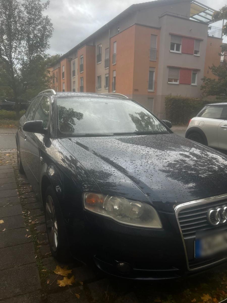 Audi A4 2006 — interior
