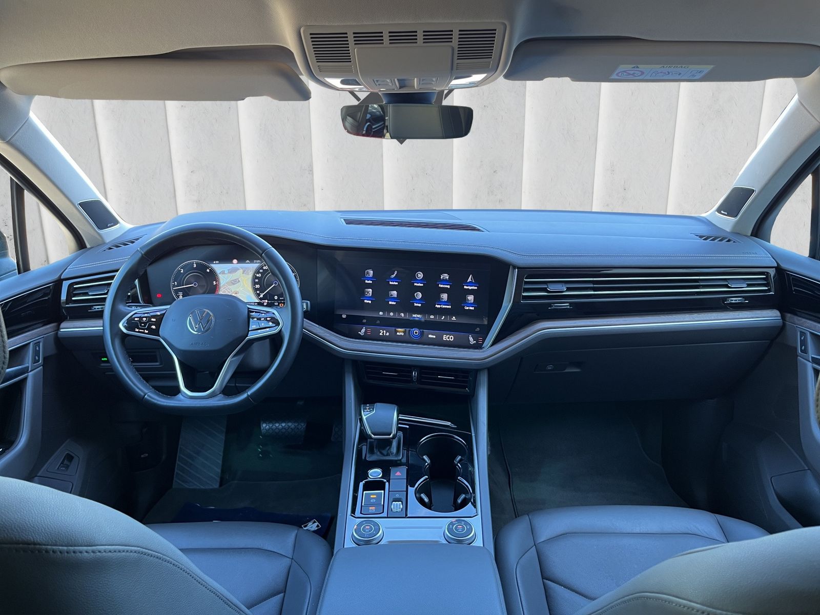 Fahrzeugabbildung Volkswagen Touareg R-Line "Exterieur Black Style" Atmospher