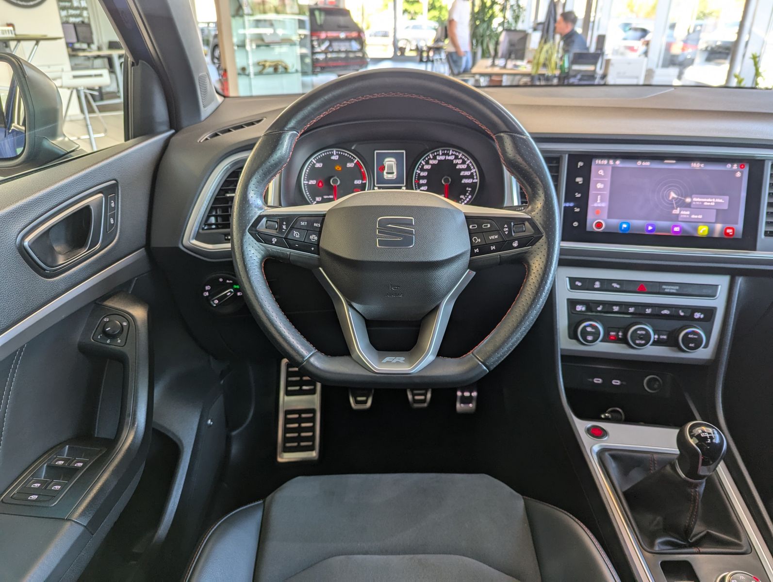 SEAT Ateca FR 2.0 Full-Link Dinamica BeatsAudio 360° - Image 18