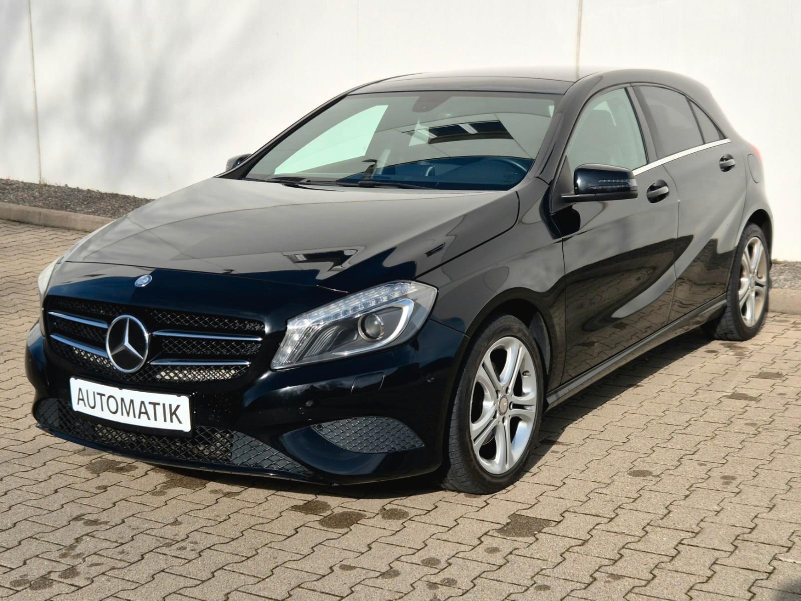 Mercedes-Benz A 220 AUTOMATIK*4MATIC*PANO*SHZ*2ZKL*XENON