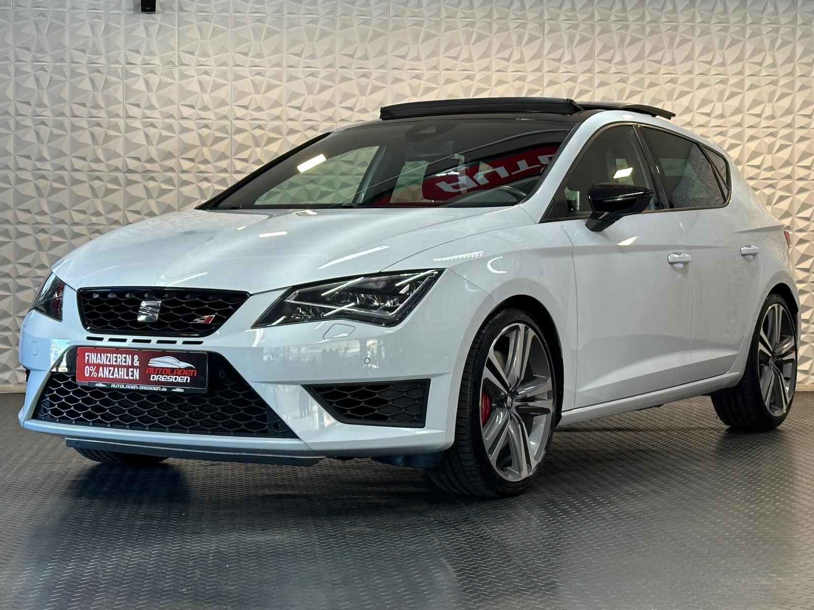SEAT Leon 2.0TSI Cupra 280* LED#SHZ#TEMPO#SPUR#PANO - Image 4