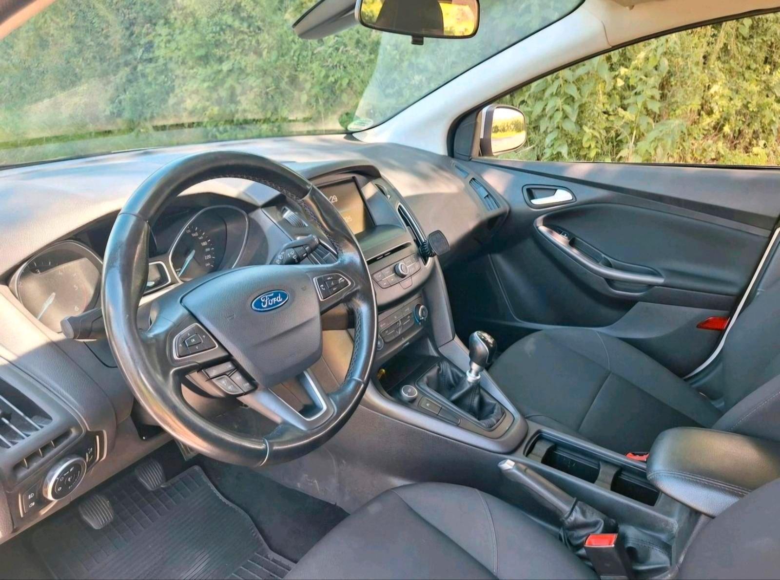 Ford Focus 2014 — engine 95 HP (70kW)