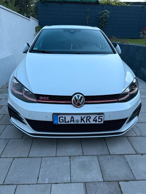 Image of Volkswagen Golf