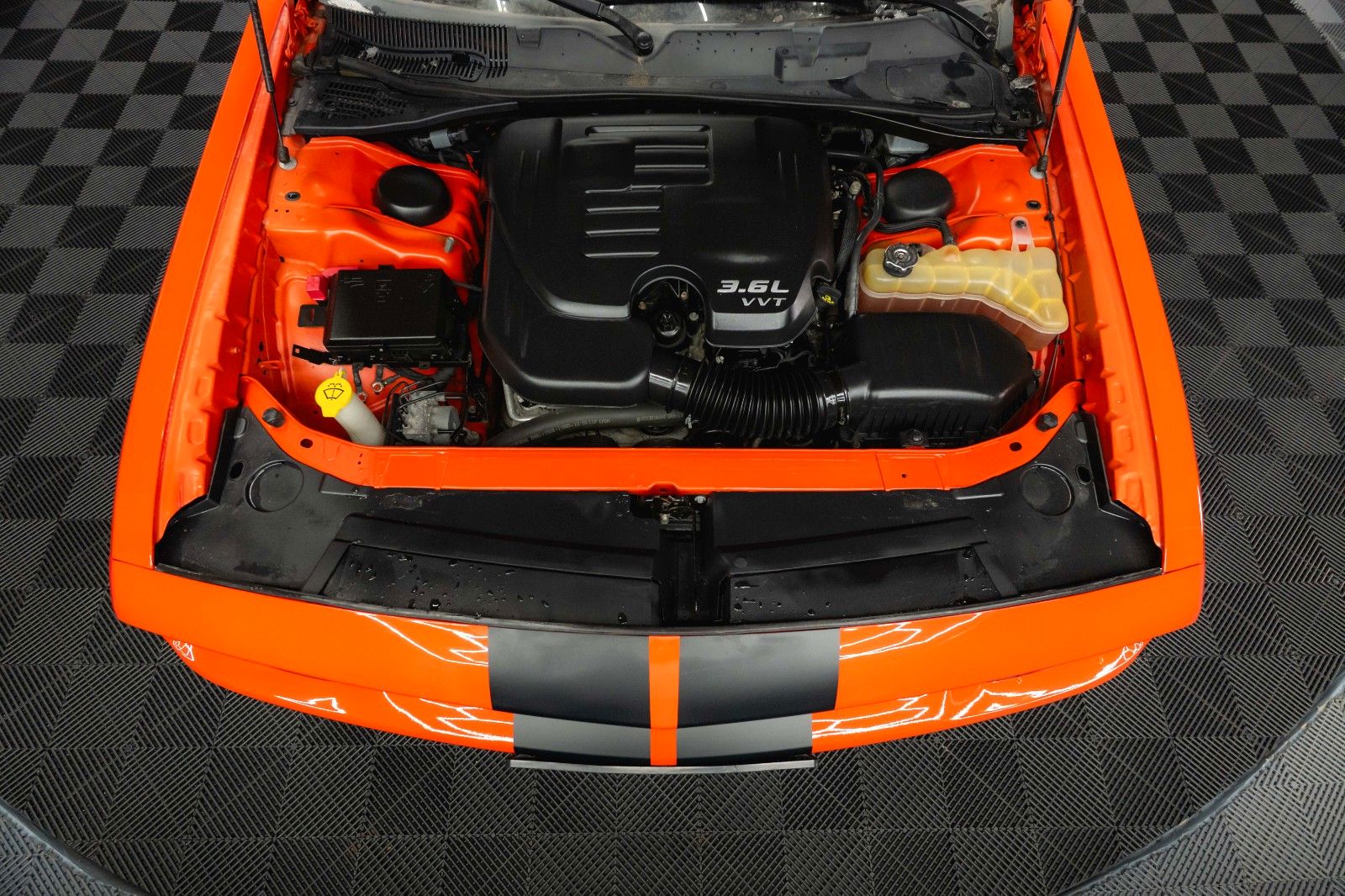 Fahrzeugabbildung Dodge Challenger 3.6 V6 4x4 GT SRT Styling *LED*19%*