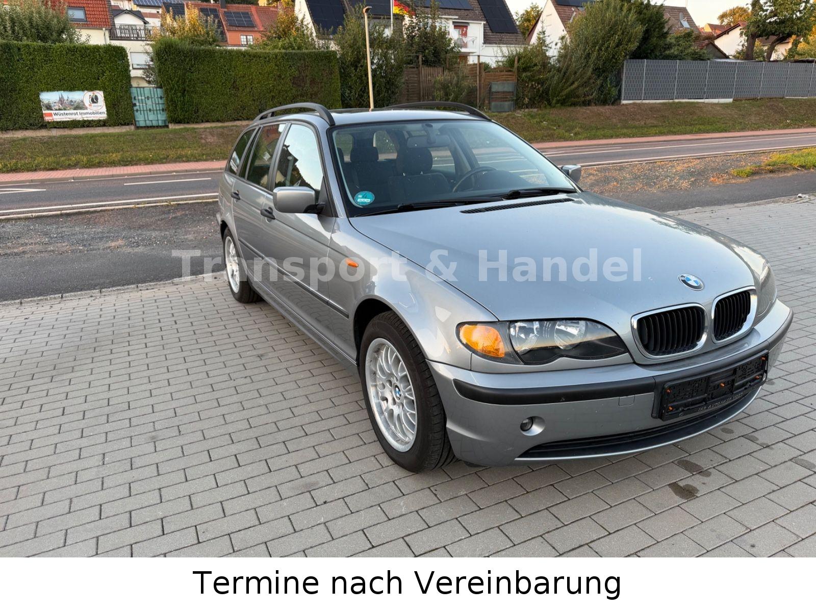BMW 318 2005 — вигляд ззаду