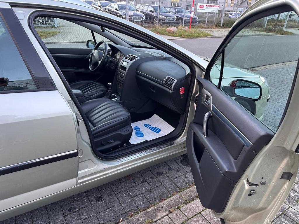 Peugeot 407