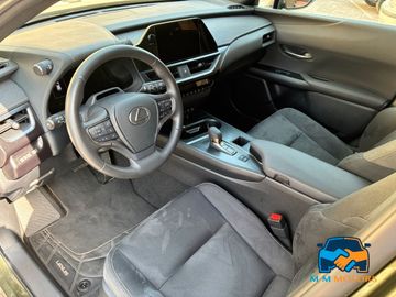 Lexus UX - 9