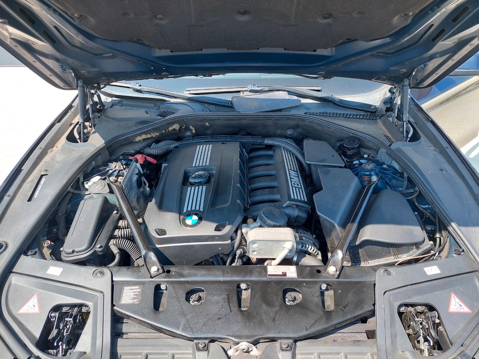 BMW 523 2010 — photo 24