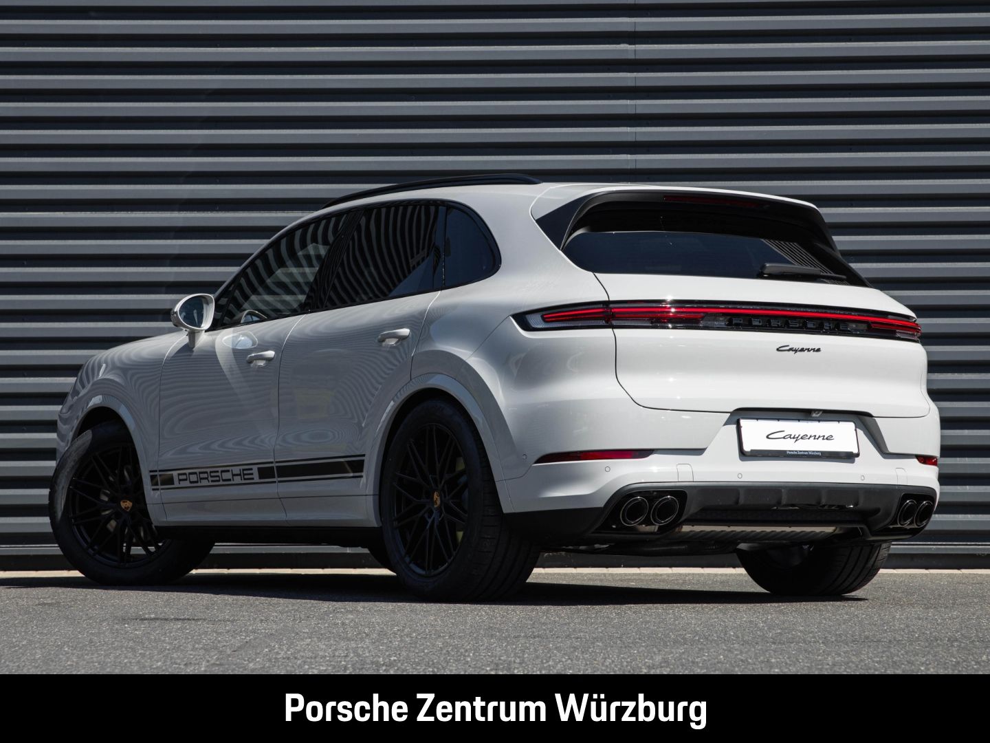 Porsche Cayenne Black Edition InnoDrive HA-Lenkung imagem 3