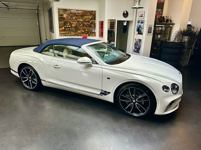 Bentley Continental GTC W12 Mulliner First Edition/1.Hd.