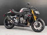 Triumph Speed Triple RS - TRIUMPH NEU