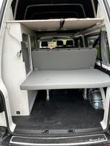 Volkswagen T5 Transporter 2.0 TDI  (Campingumbau) 6 Sitzer - VW T5 Transporter von privat