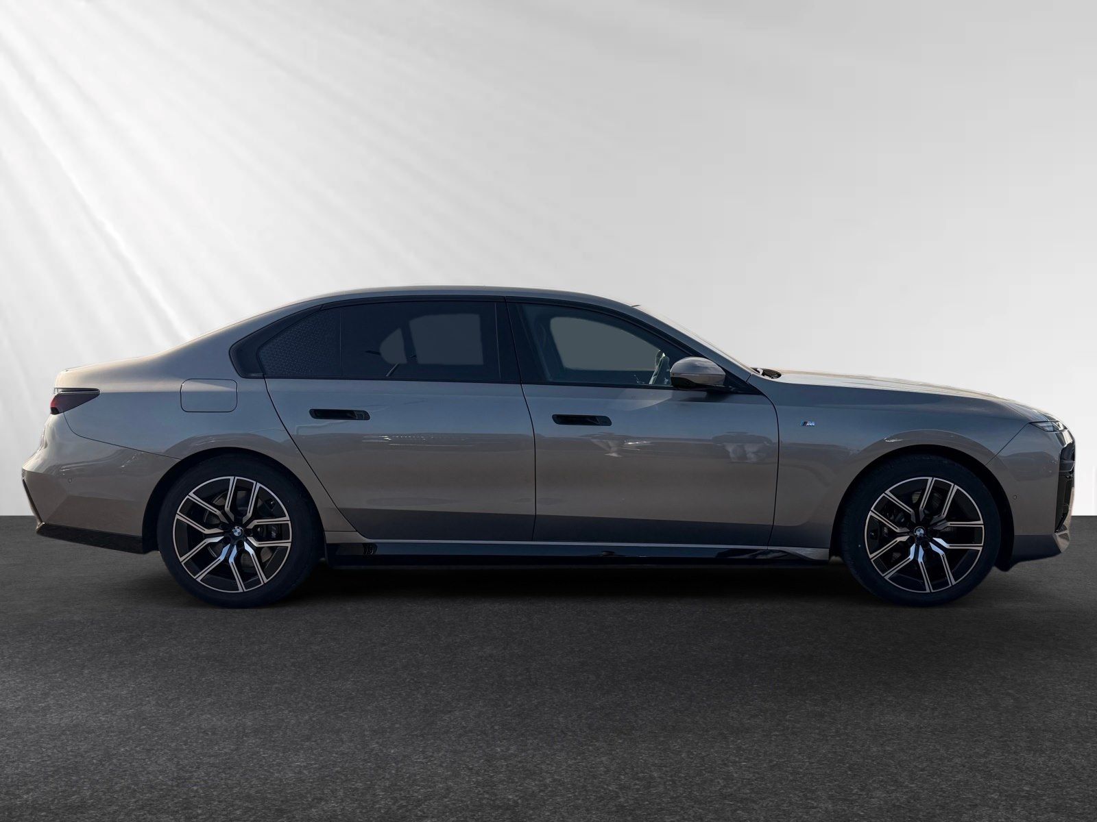 BMW 750 - Bild 2