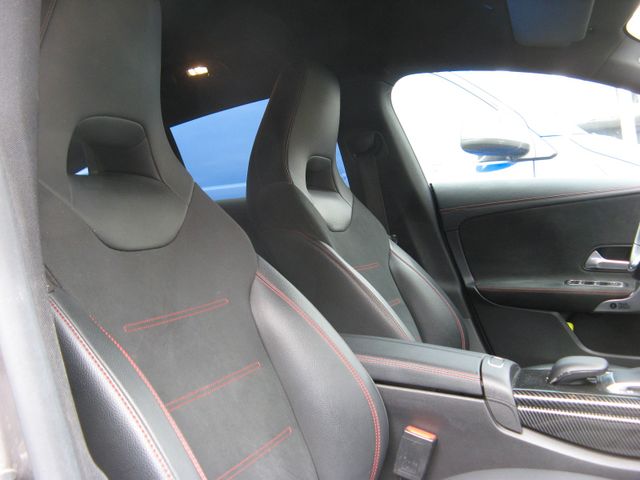 MERCEDES-BENZ CLA 200 d CLA -Klasse  AMG-Line 8-G LED-Multib.