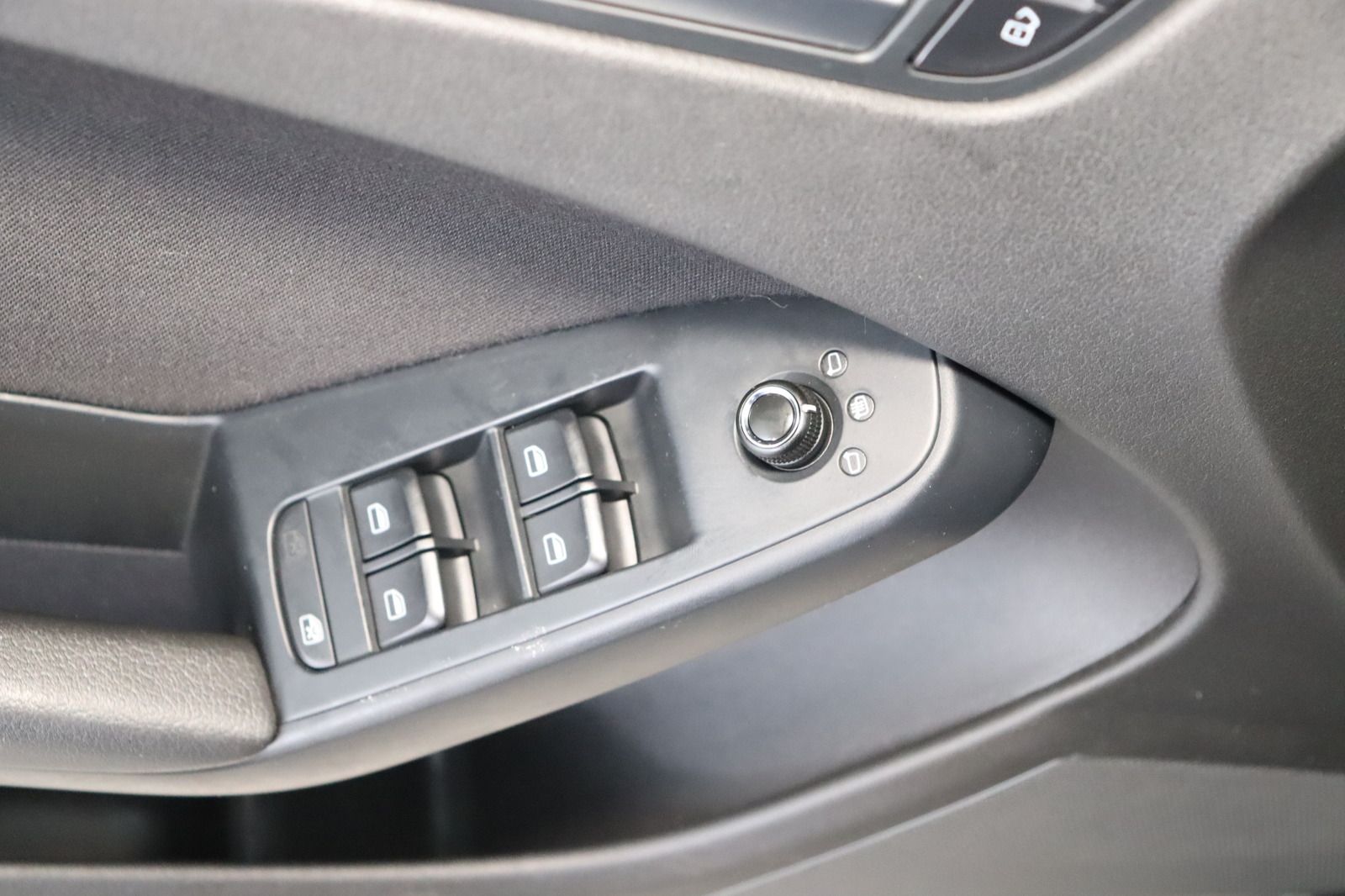 Fahrzeugabbildung Audi A4 1.8 TFSI Ambiente Avant