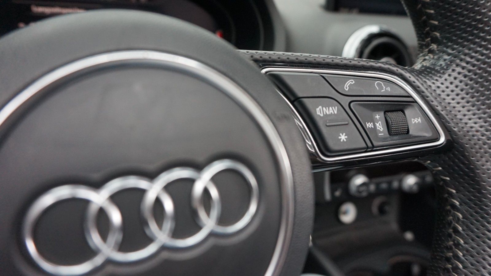 Fahrzeugabbildung Audi A3 Cabriolet S-Line Verbrauch nur 5,2L/100