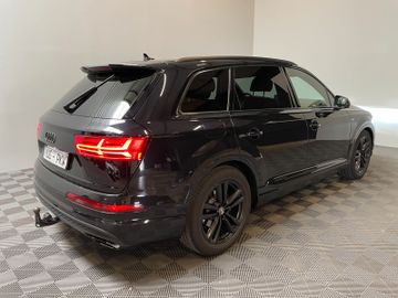 Audi Q7 - 4