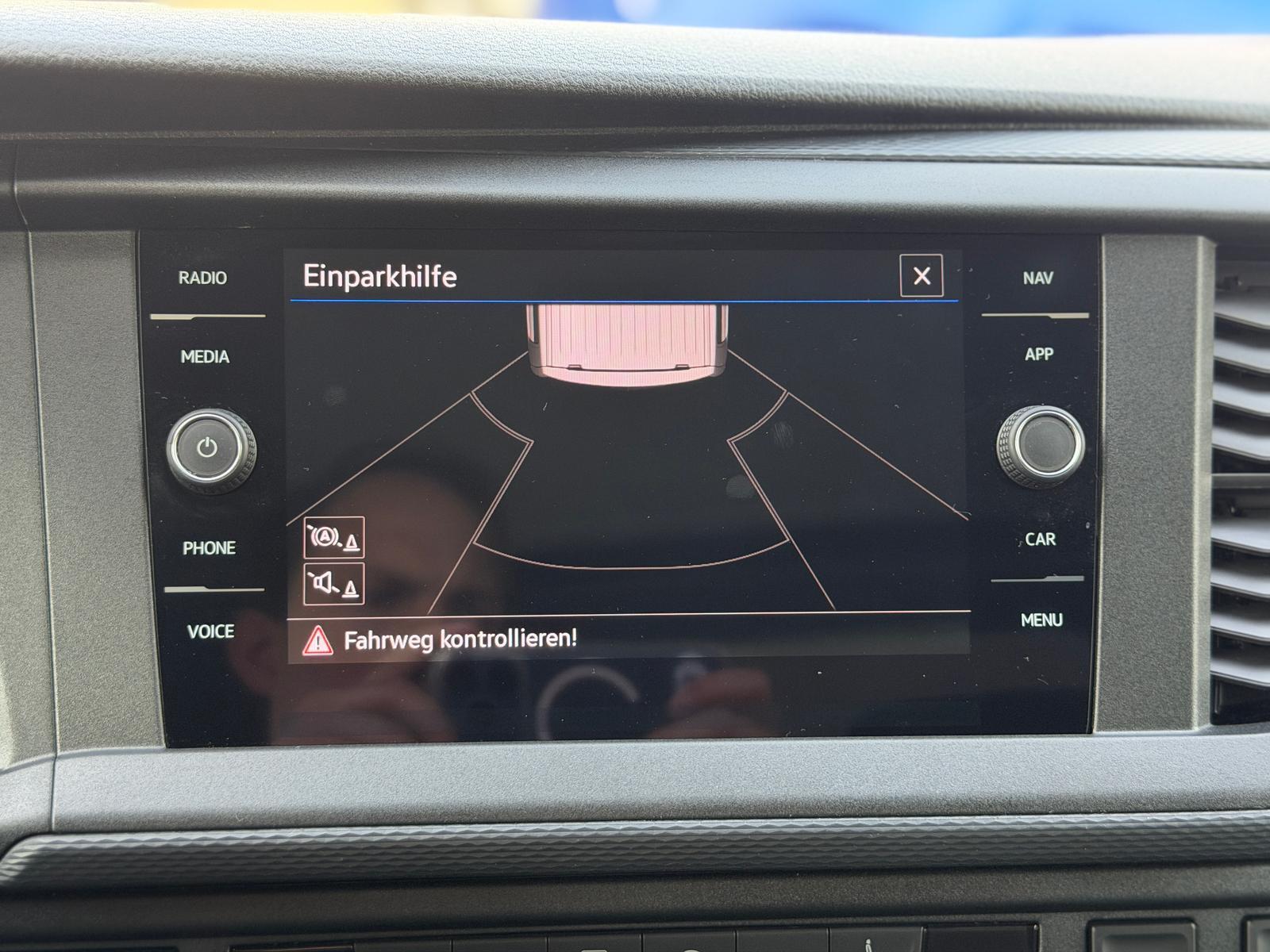 Volkswagen T6.1 Transporter 2.0 TDI App-Connect | PDC
