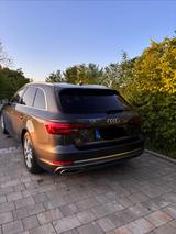 Audi A4 40 TFSI S tronic sport Avant sport - Audi A4 mit Hybrid-Antrieb: Kombi
