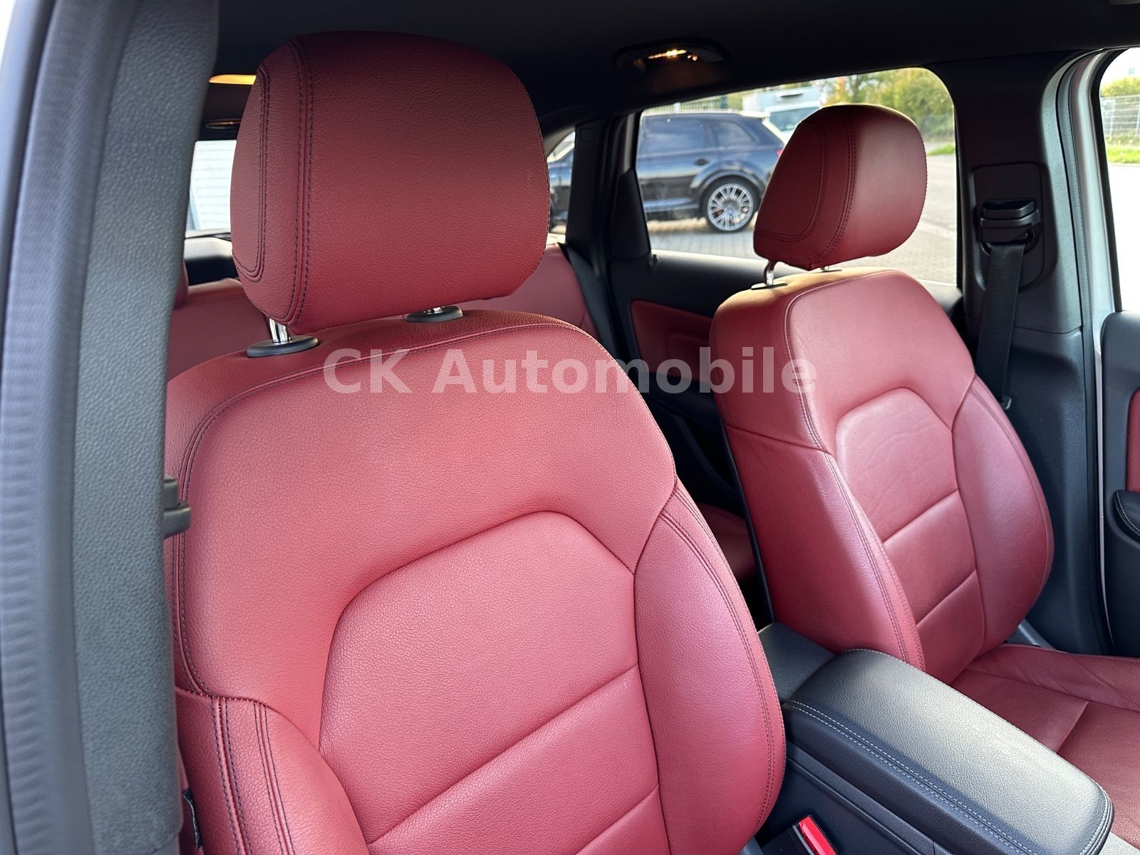 Fahrzeugabbildung Mercedes-Benz B 220 4Matic AMG-Line/Navi/Tempomat/PDC/AHK