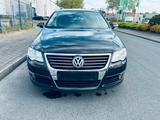 Volkswagen VW Passat 2.0 TDI TÜV 04.2027 - Volkswagen Passat aus 2006 mit Diesel-Antrieb