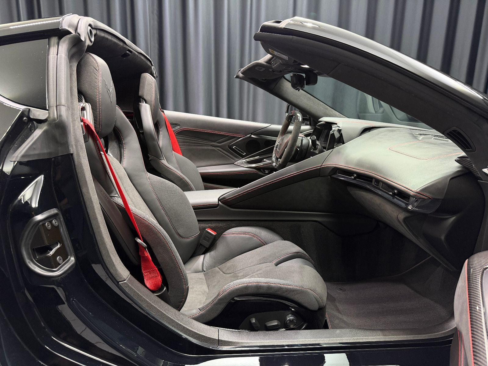Fahrzeugabbildung Corvette Z06 C8 Z7 PAKET|TARGA|KERAMIK|CARBON|LIFT|3LZ
