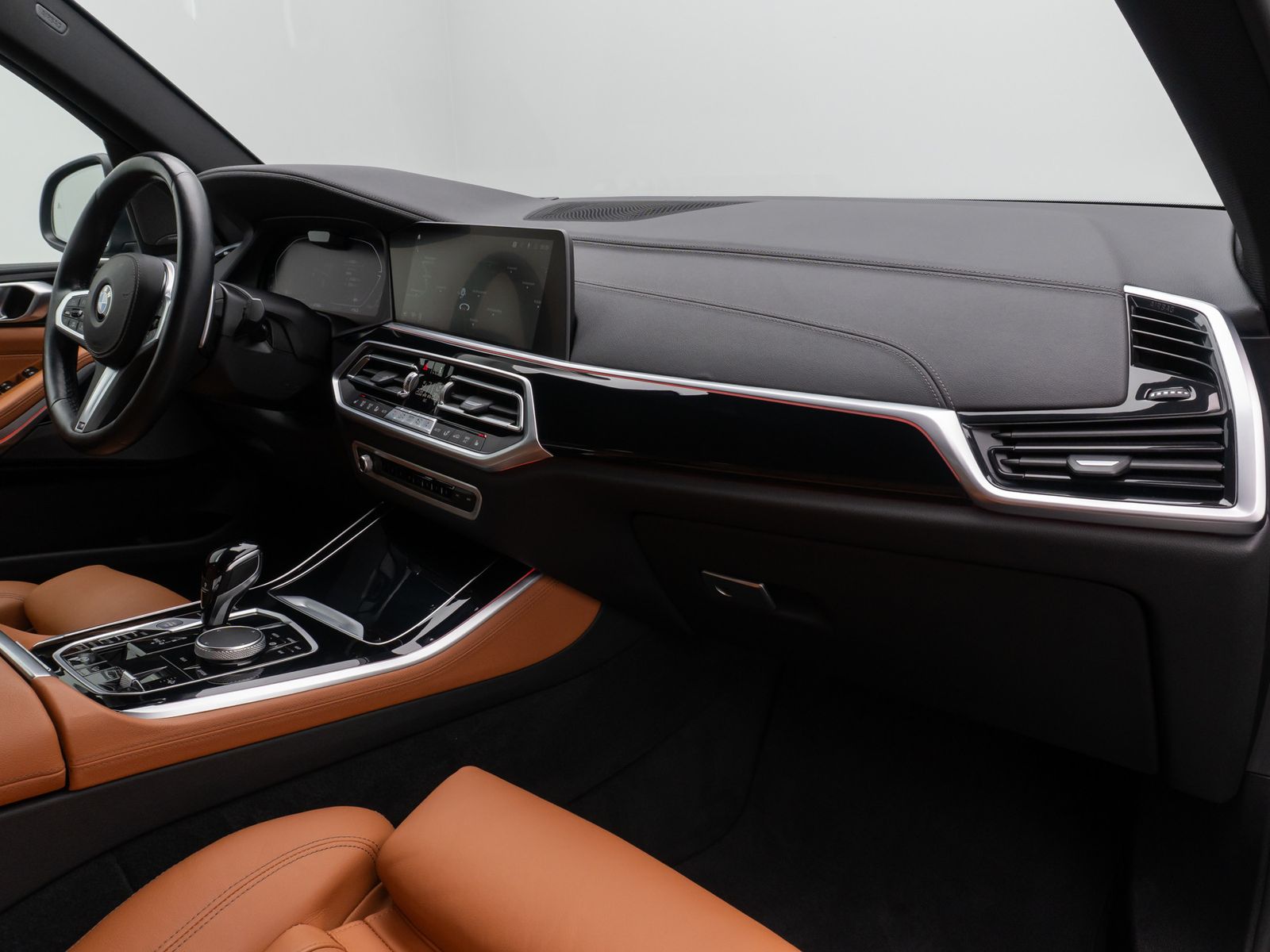 Fahrzeugabbildung BMW X5 xD40d M Sport 360° AHK DAB H/K HUD DisplayKey