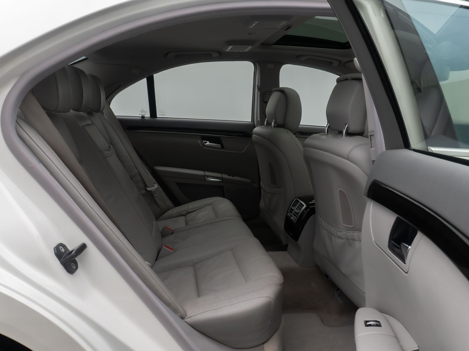 Fahrzeugabbildung Mercedes-Benz S 500 4MATIC AMG-Line Kamera Massage HiFi 19Zoll