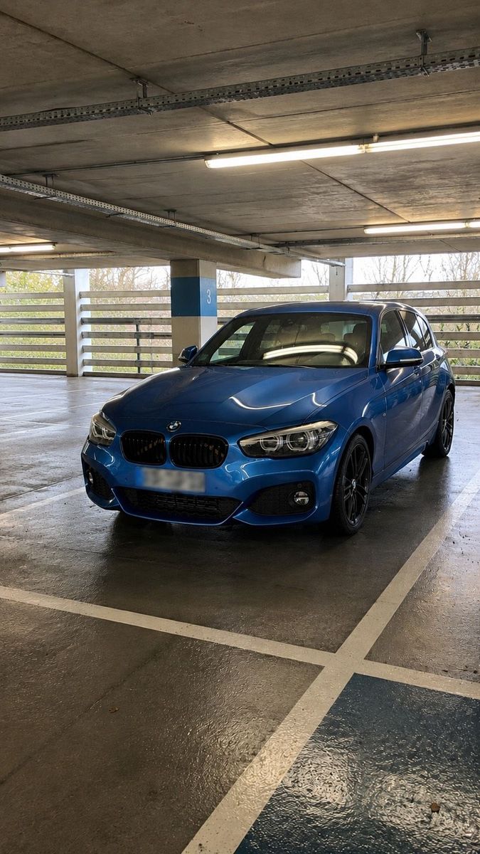BMW Bmw 118i Edition M Sport shadow