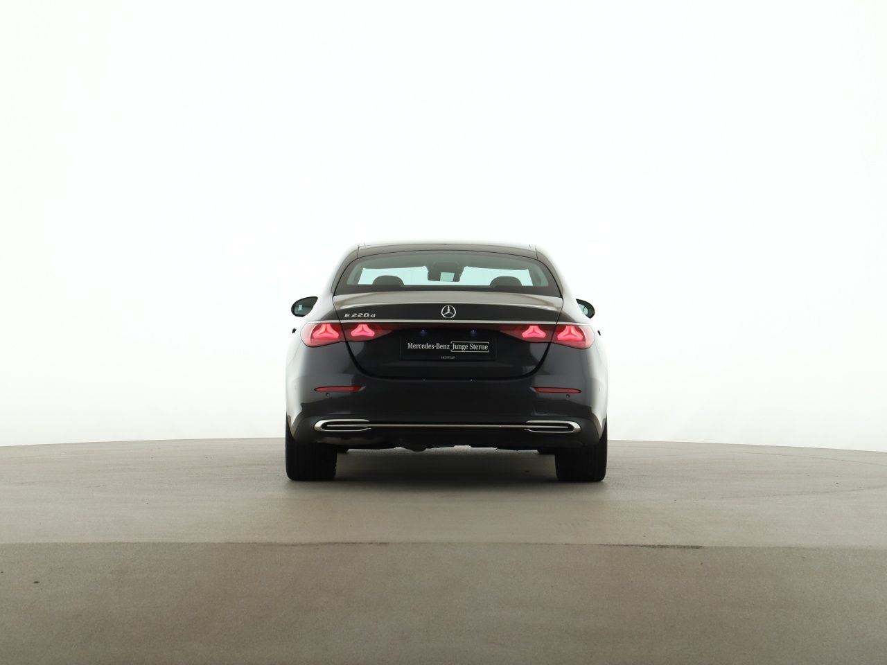 Mercedes-Benz E 220 d Avantgarde MBUX Distronic Kamera LED foto 5