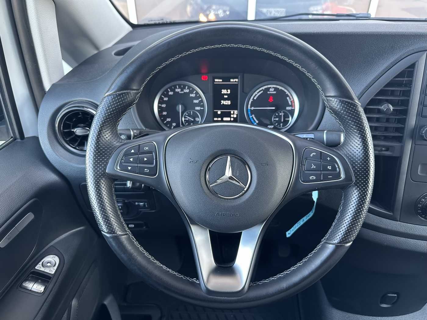 Fahrzeugabbildung Mercedes-Benz eVito 112 Klima Kamera Navi SHZ Tempomat