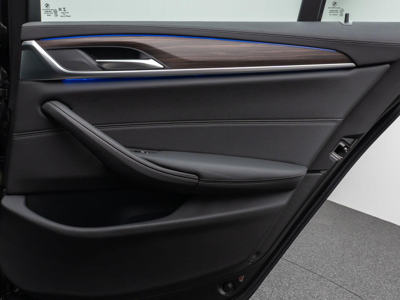 Fahrzeugabbildung BMW 530d Luxury Line Panorama Kamera DAB HiFi Alarm