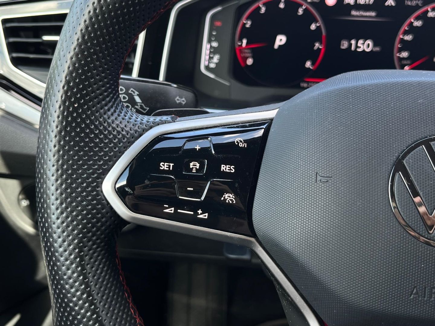 Polo GTI 2.0TSI DSG - NAVI*KAMERA*IQ.DRIVE*1Hand