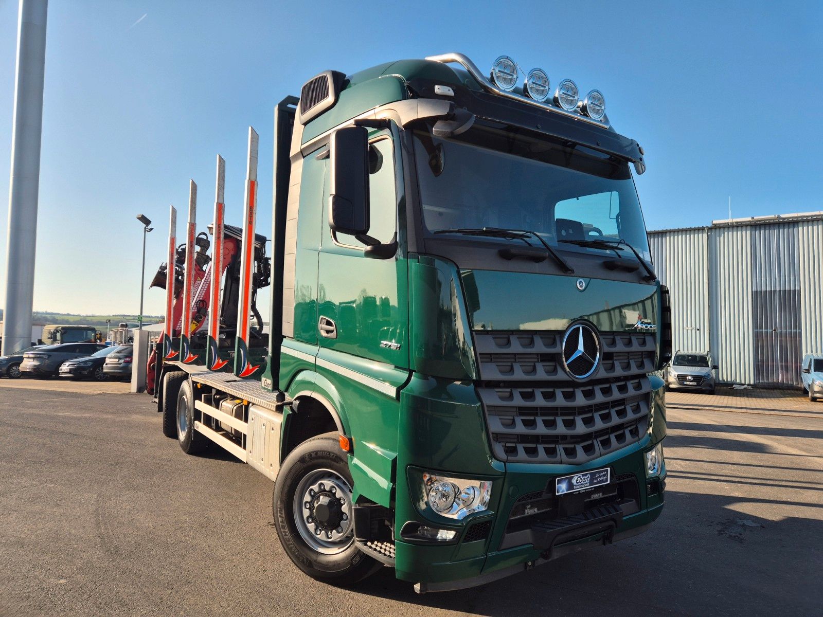 Fahrzeugabbildung Mercedes-Benz Arocs 2751 L 6x2/4 HAD Kurzholz Cranab TZ12.2