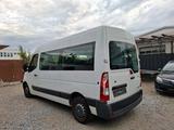 Renault Master III Kombi L2H2 3,3t 9-Sitzer - Renault Master: 9 Sitzer