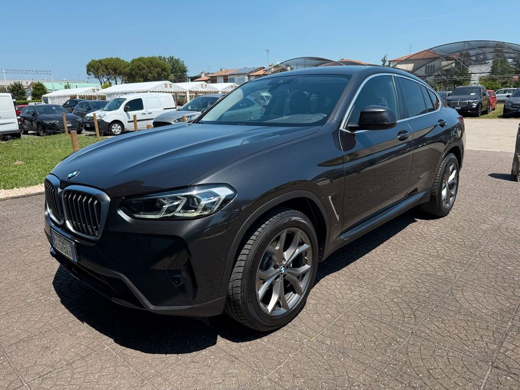 Image of BMW X4
