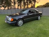 Mercedes-Benz CE 320 320CE W124 C124 W124 coupe - schwarze Mercedes-Benz CE-Klasse