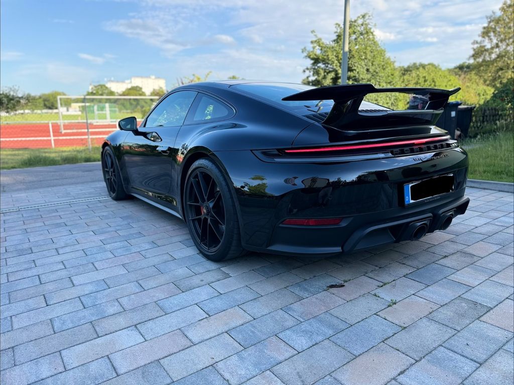 Porsche 992