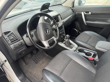 Chevrolet Captiva 2.2TD LT+ AWD 7-Sitzer - Bild 6