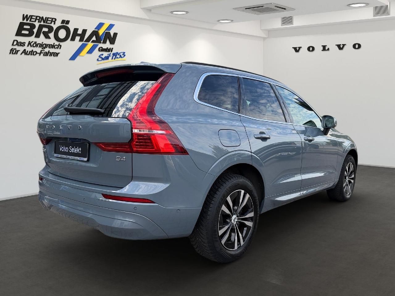 Fahrzeugabbildung Volvo XC60 B4 Benzin Momentum Pro 2WD