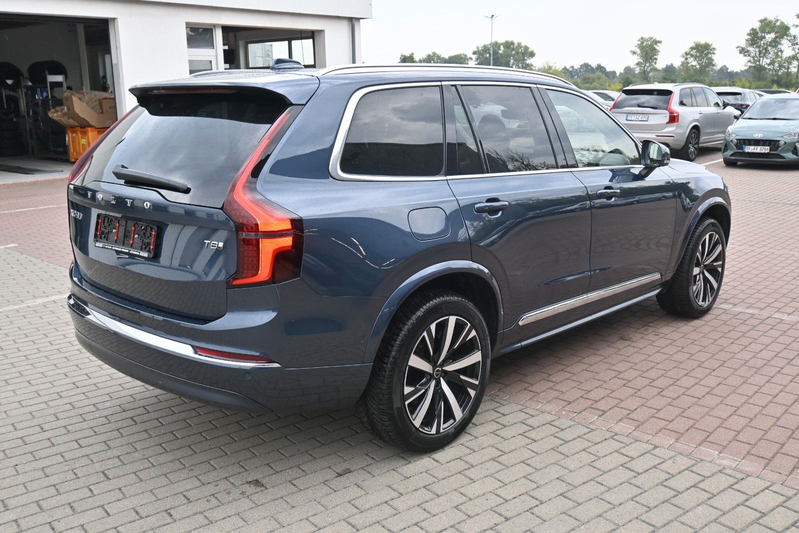 Fahrzeugabbildung Volvo XC90 T8 Ultra Bright AWD*LUFT*AHK*B&W*Massage*