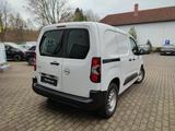 Opel Combo -e AHK-Vorbereitung/Radio/Klima/Kamera - Opel Combo: Radio