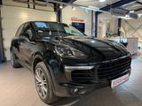 Porsche Cayenne S E-Hybrid*18WEGE*NAVI*RFK*BOSE - Porsche Cayenne mit Hybrid-Antrieb: Navigationssystem