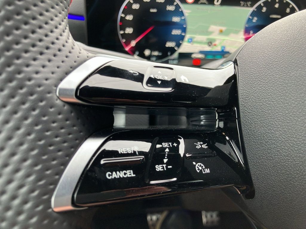 Fahrzeugabbildung Mercedes-Benz CLA 180 SB AMG*DISTR*MULTIB*360°KAM*TOTW*19Zoll