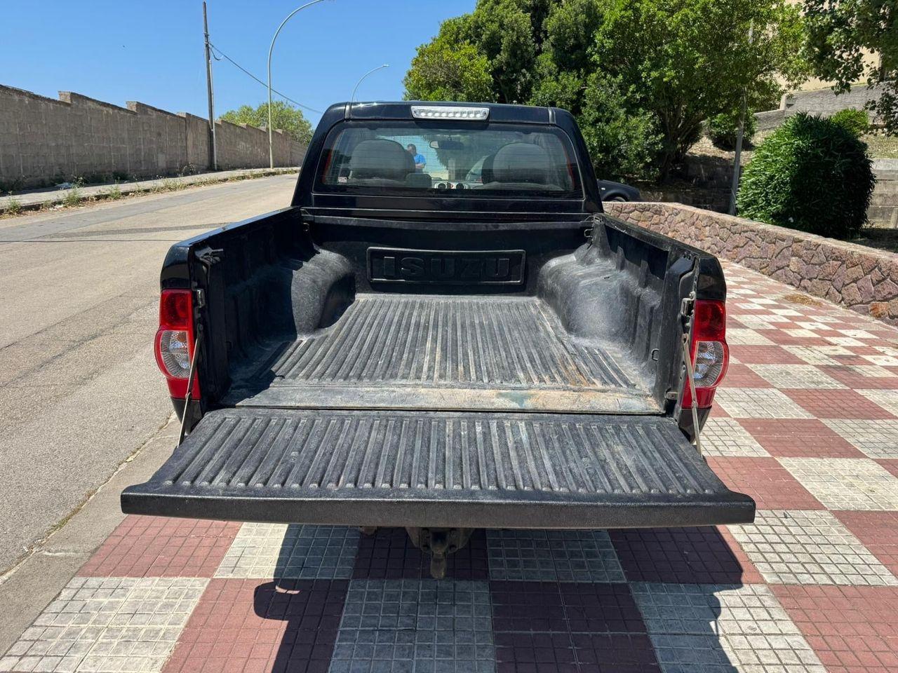 ISUZU D-MAX 2.5 TD 136CH 4X4