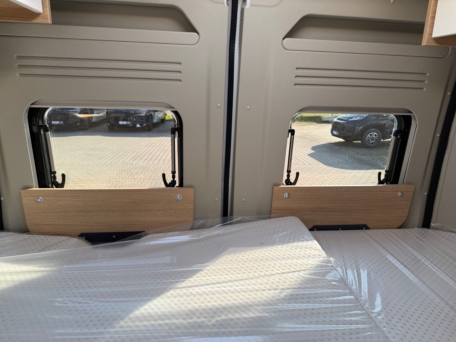 Fahrzeugabbildung Roadcar R 540 Citroen 140 PS Lithium,Markise, Solar