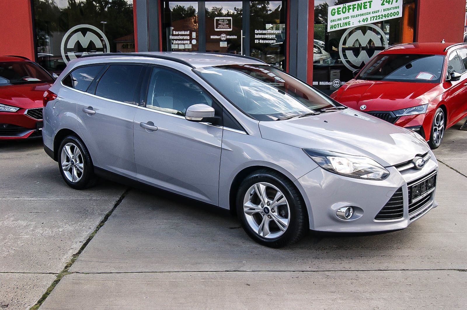 Fahrzeugabbildung Ford Focus Turnier Champions Edition AUTOMATIK