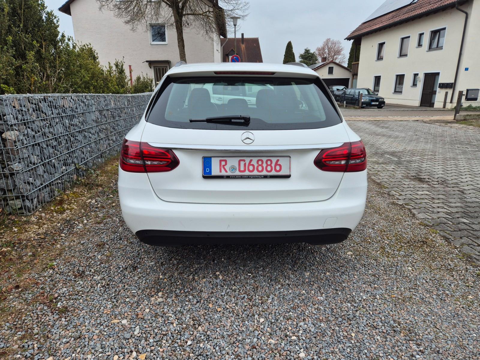 Mercedes-Benz C 220 D T-Modell 1.Hand SCHECKHEFT
