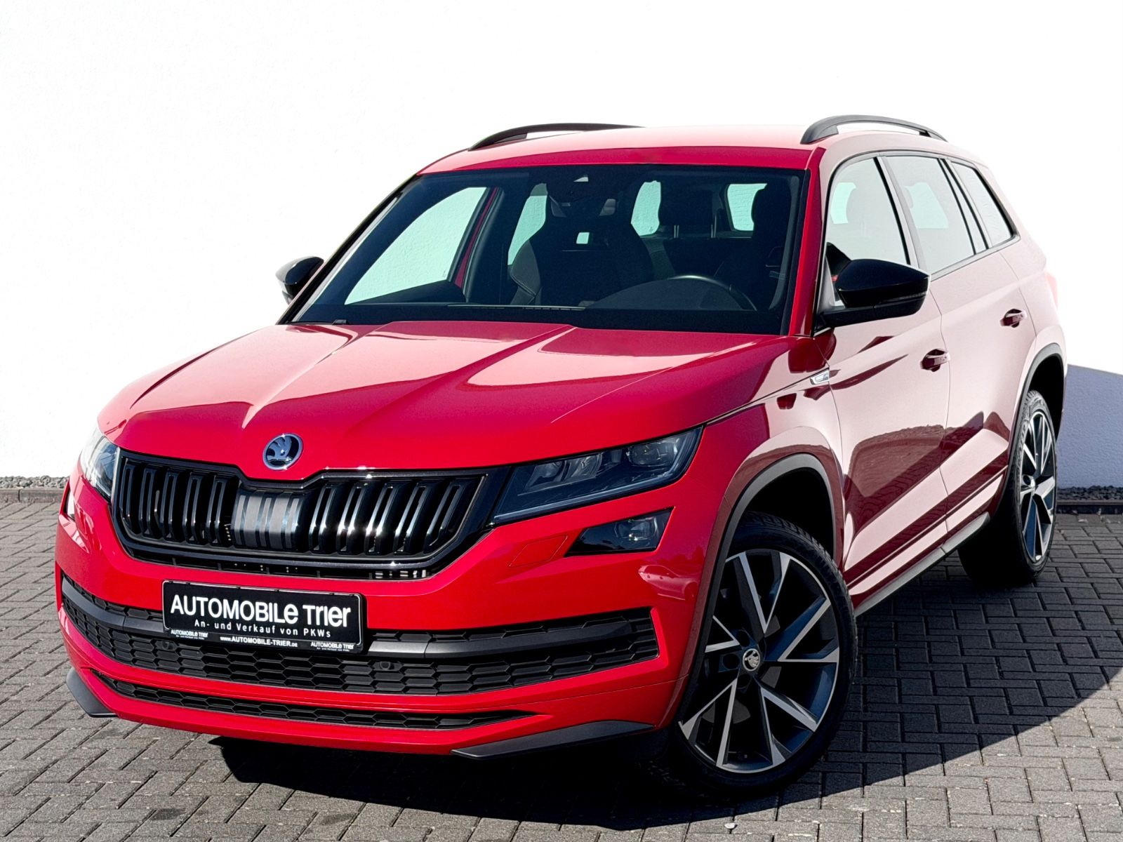 Skoda Kodiaq Sportline 2.0 TSI DSG 4x4 /NAVI/LED/AHK/