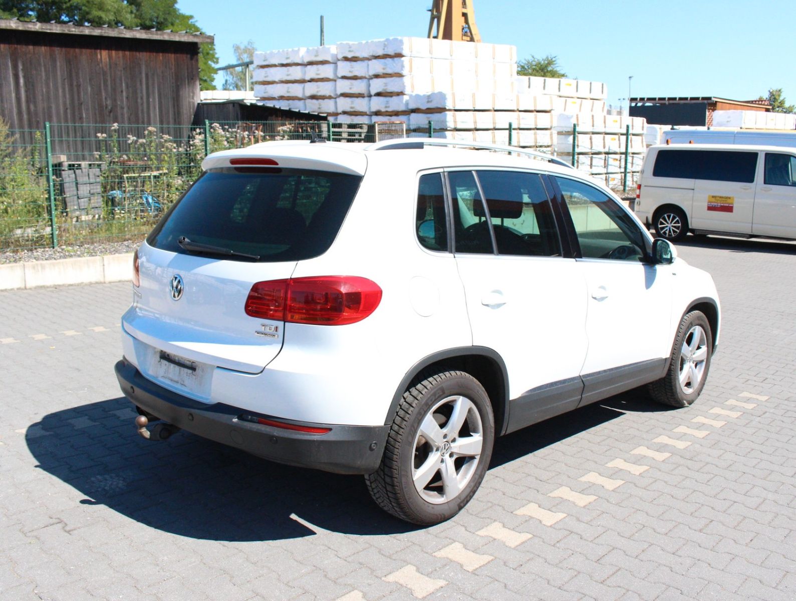 Fahrzeugabbildung Volkswagen Tiguan 2.0 TDI 81 BlueMot Tec CUP Sport & Style